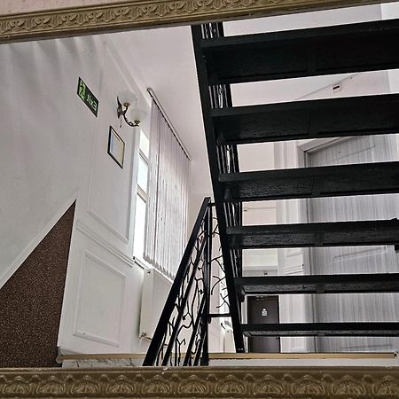 Flamingo Hotel Pitesti Ngoại thất bức ảnh