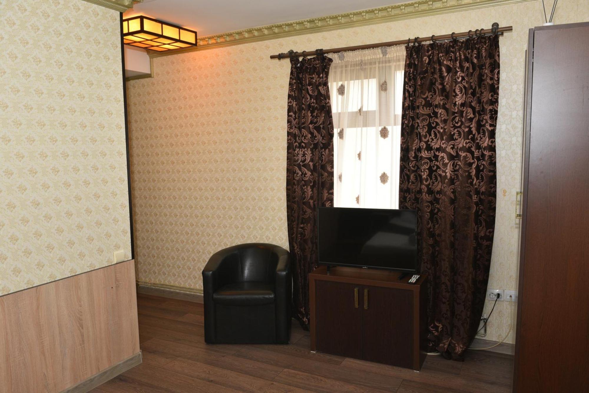 Flamingo Hotel Pitesti Ngoại thất bức ảnh