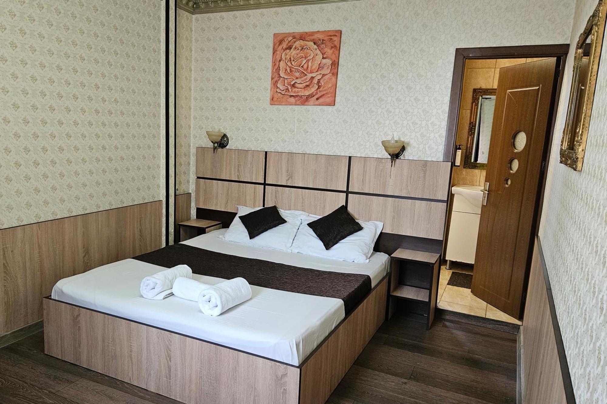 Flamingo Hotel Pitesti Ngoại thất bức ảnh